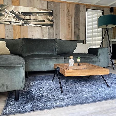 Uniek Chalet Op De Veluwe, In Bosrijke Omgeving. Putten Extérieur photo